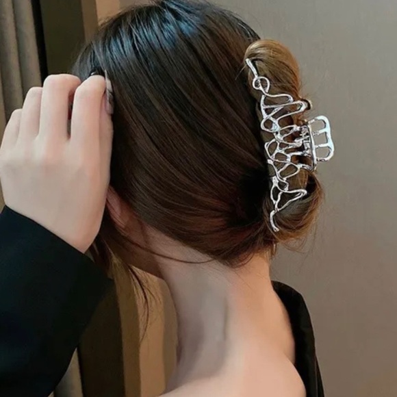 Super Elegant Silver Hairpin to Enhance your Casual or Night Our Hair look main image 10